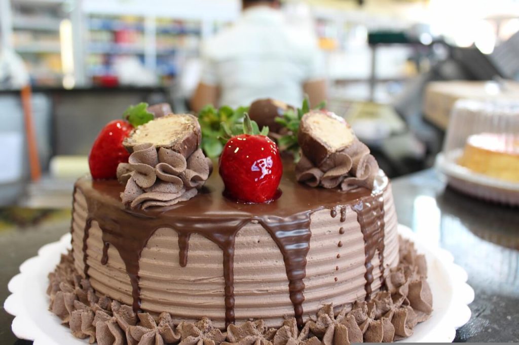 bolo de chocolate de aniversário