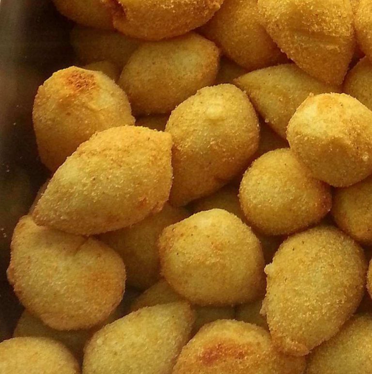 Coxinha De Frango Simples