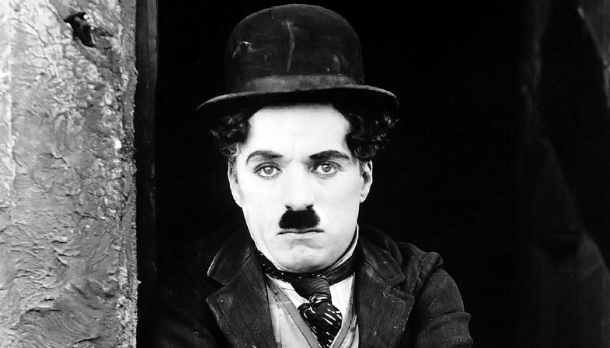 You are currently viewing Leia Essa Bela Reflexão De Charles Chaplin Sobre a Vida e o Amor