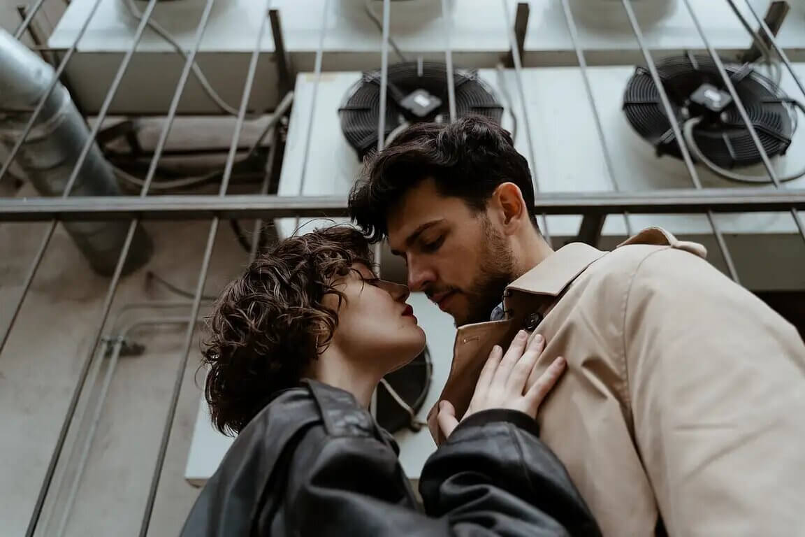 Sonhar beijando o ex - O significado vai te surpreender